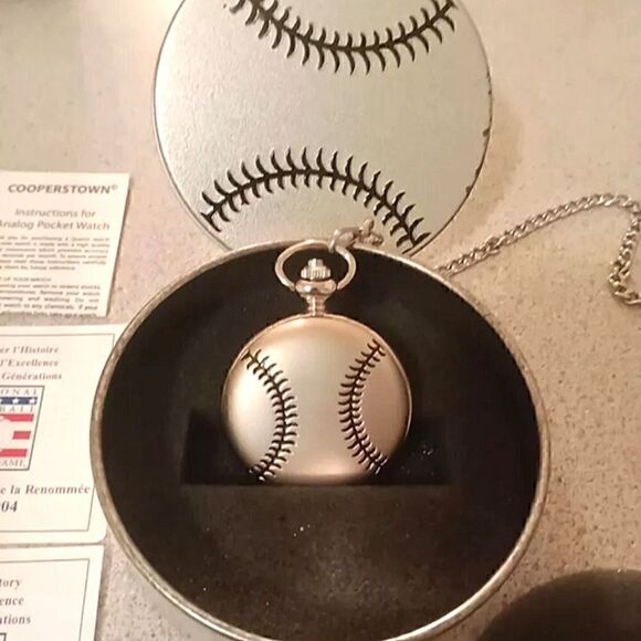 National Baseball Hall Of Fame Cooperstown Analog Pocket Watch Battery Operated - Picture 5 of 8